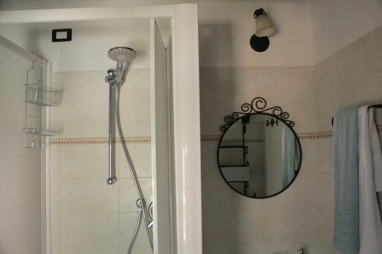 La Gatta Cleo Villa Levanto Olaszország